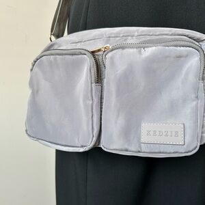 KEDZIE Coast to Coast Crossbody Bag, Light Gray
